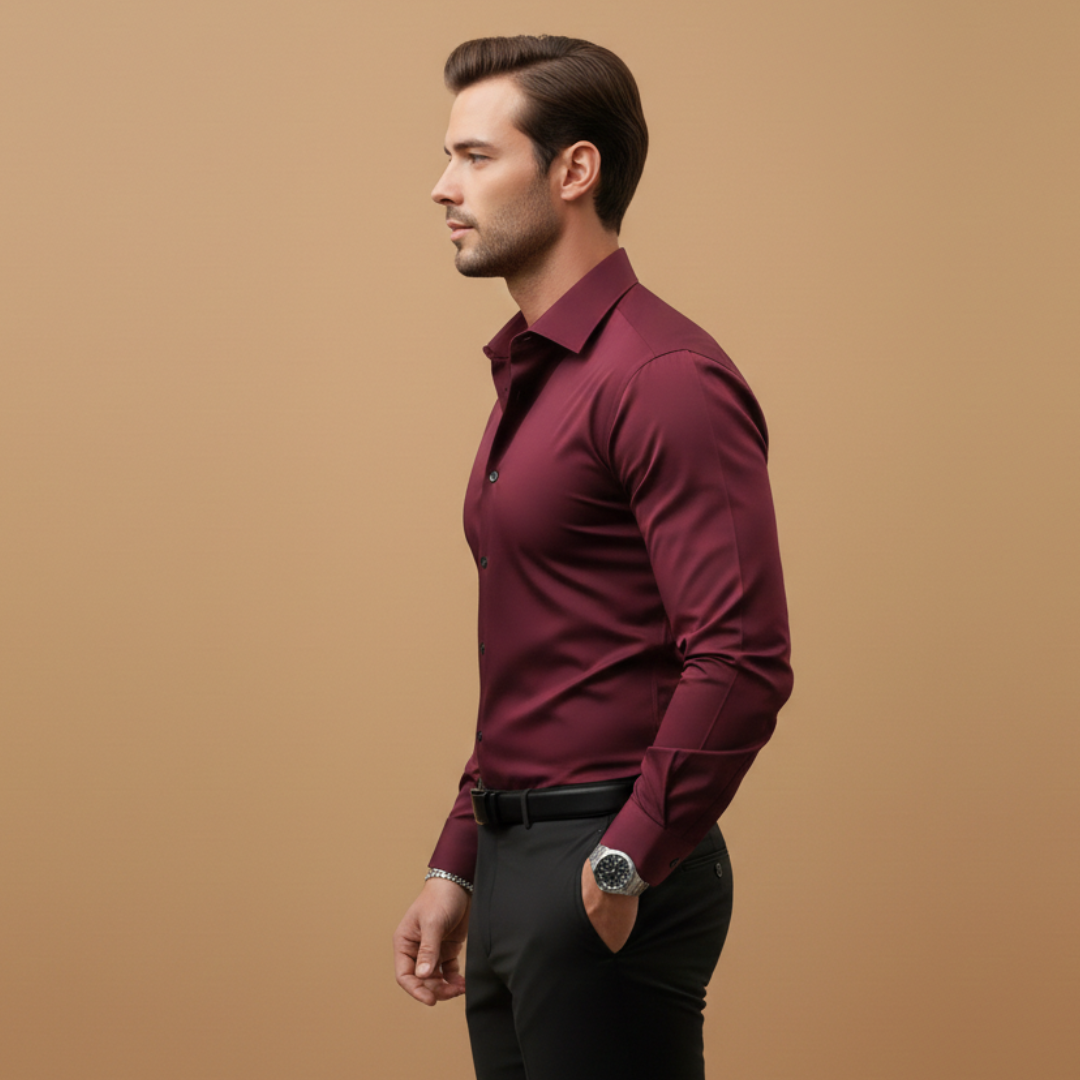 Men’s Fitted Shirt with Structured Collar