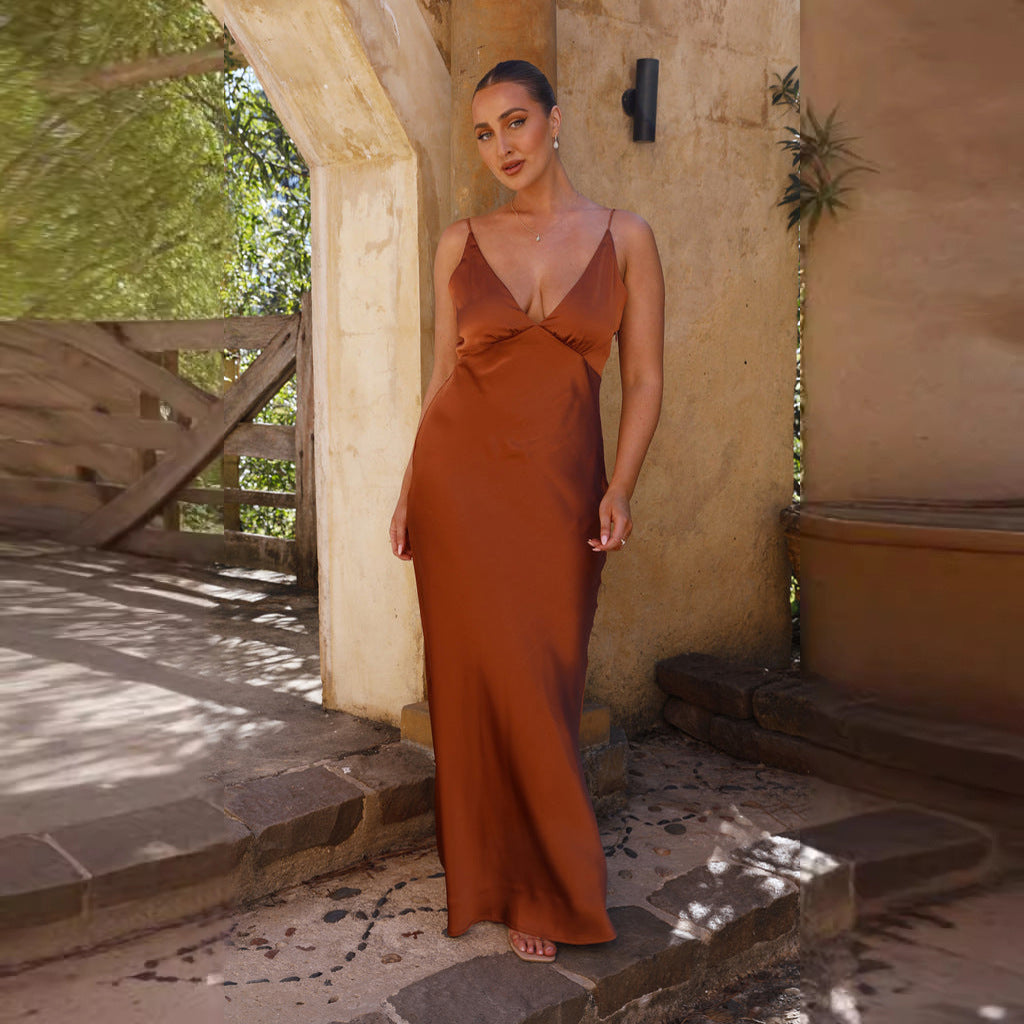 SatinLook | Women's Maxi Dress - Elegant Sleeveless V-Neck Design for Formal Events