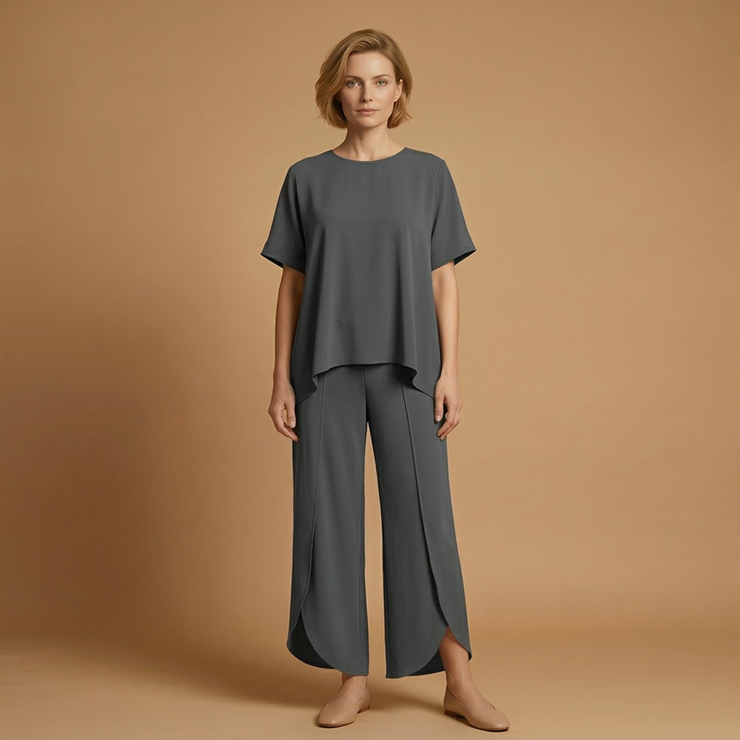 Women's Two-Piece Set with Short Sleeves
