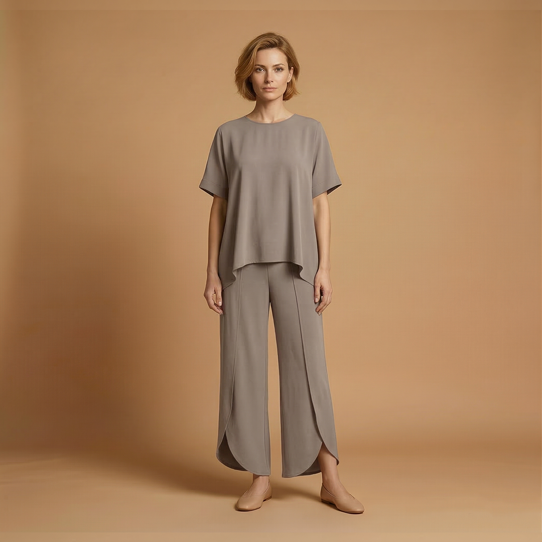Women's Two-Piece Set with Short Sleeves