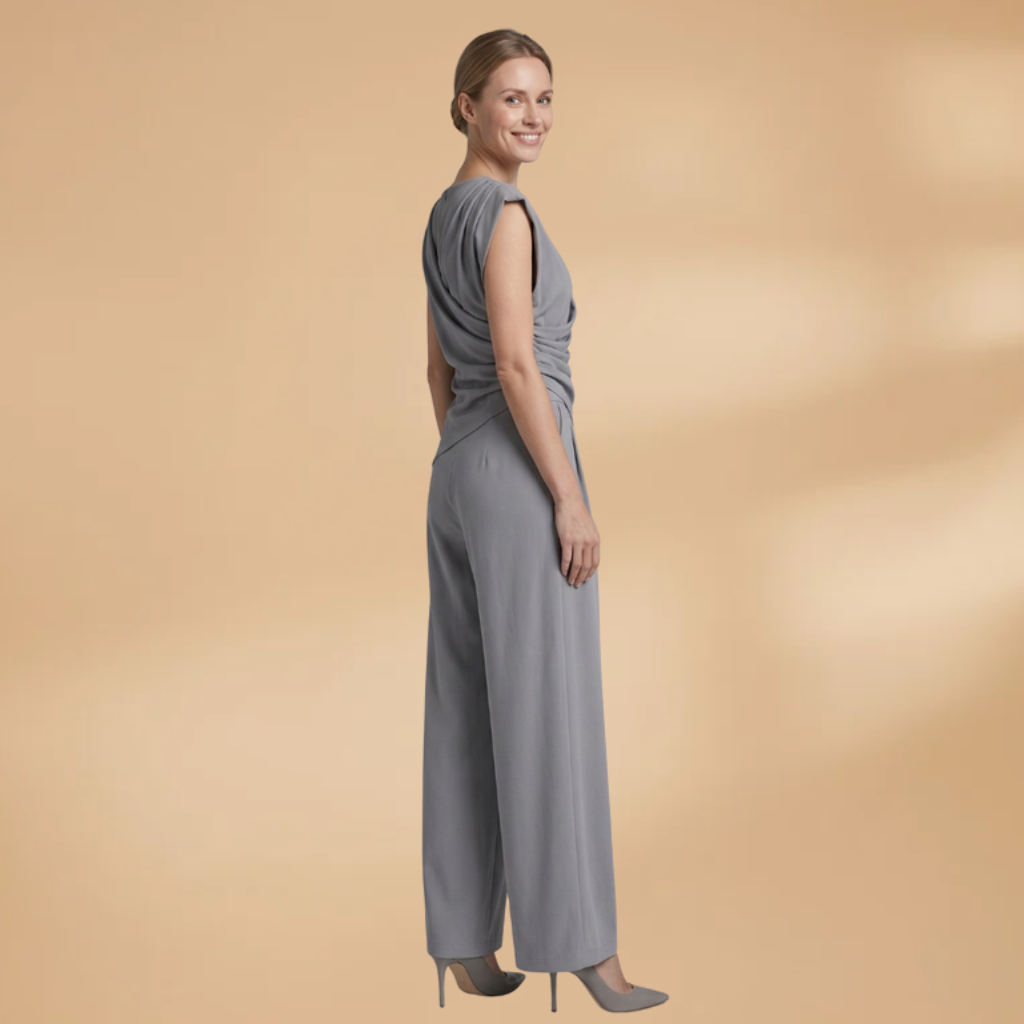 Women's Trouser Suit with Wide Legs and Simple Design